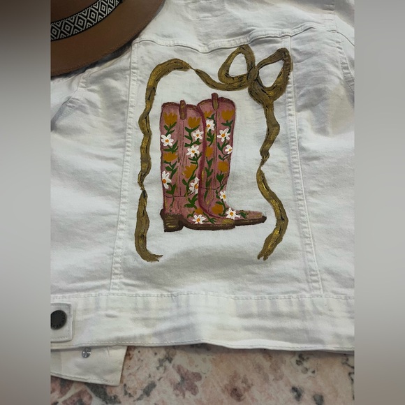 🎀Hand Painted White Denim Jacket with Floral Boot Design - Picture 4 of 13